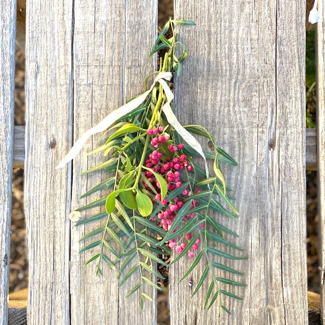 Mistletoe Bunch - Creekside Farms