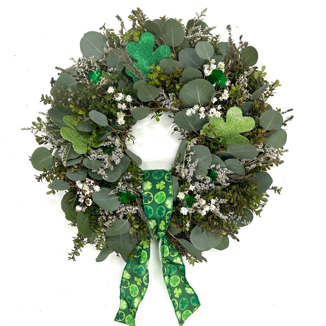 Lucky Charm Wreath - Creekside Farms Bring in the holiday spirit of St. Patrick's Day with this fun and festive wreath 18"